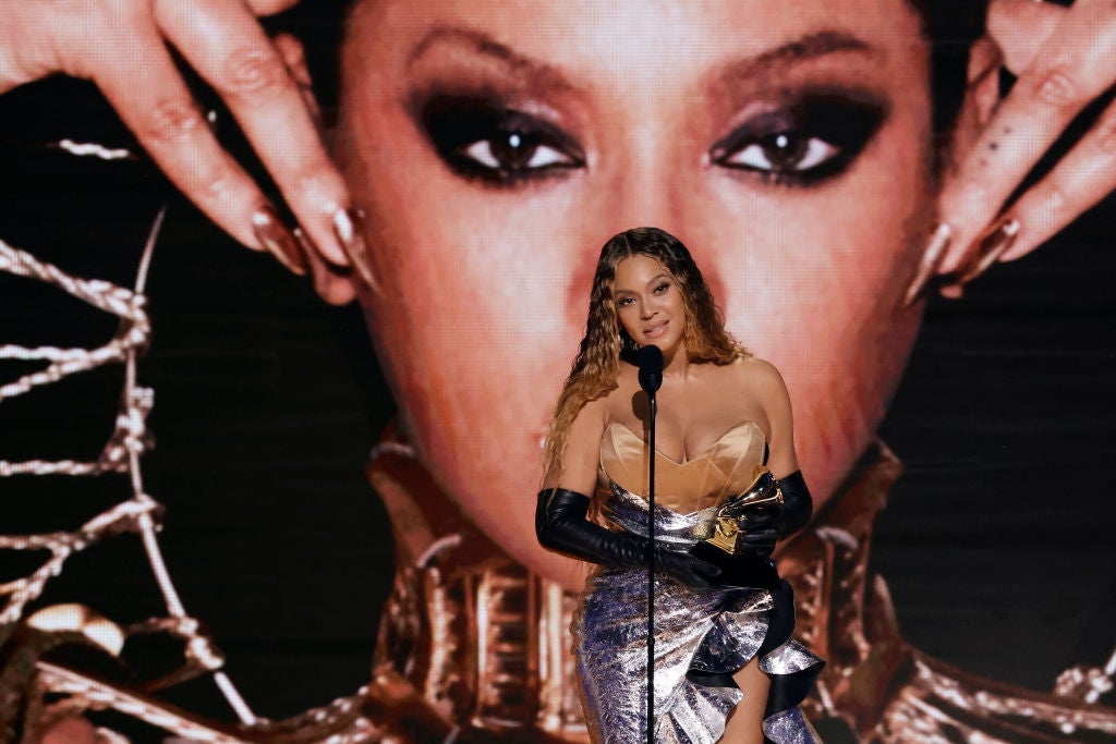 This Day in Hip Hop & R&B History: October 1