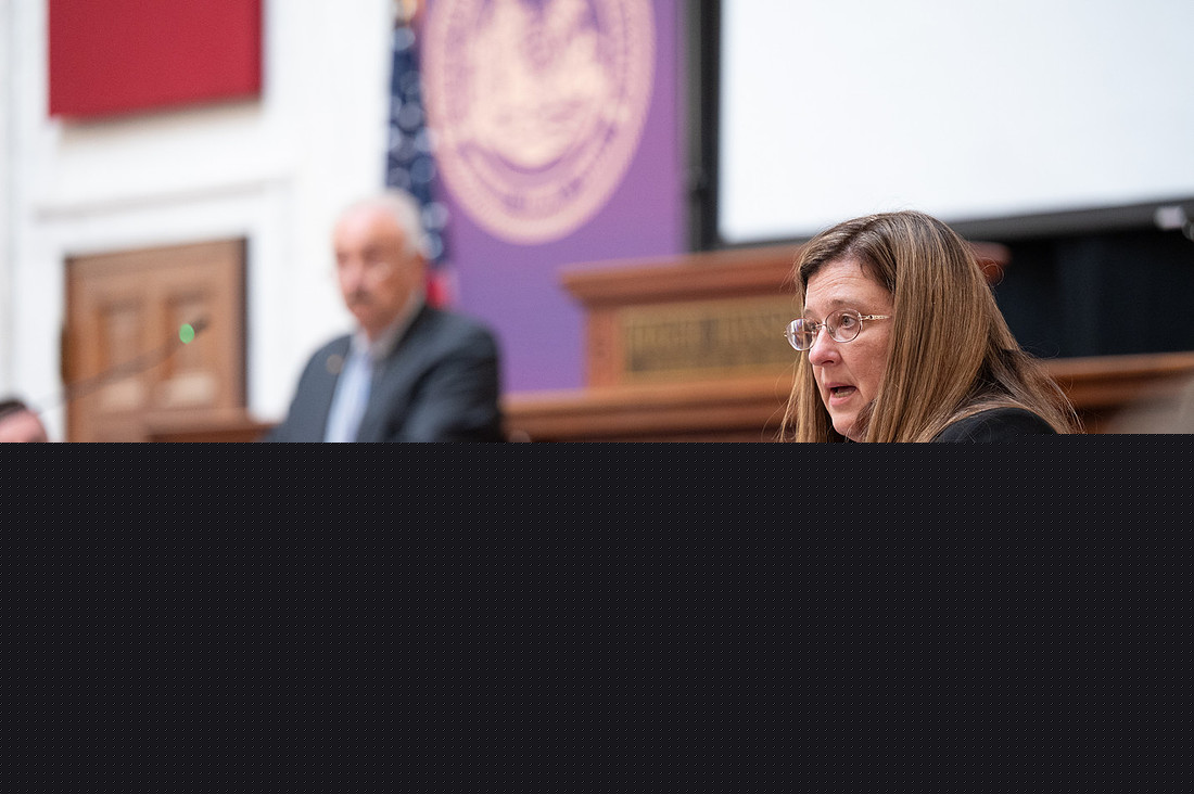 Lawmakers blast rising costs, data failures