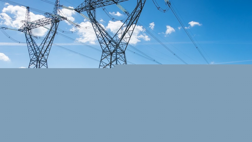 The U.S. Needs 5000 Miles of New High-Voltage Lines Annually. It Only Built 392