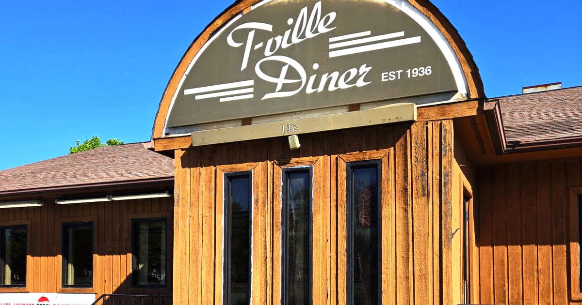 People Drive From All Over North Carolina To Eat At This Middle-Of-Nowhere Restaurant