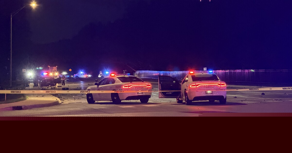 2 men killed, 3 others injured in crash at 86th, Meridian streets