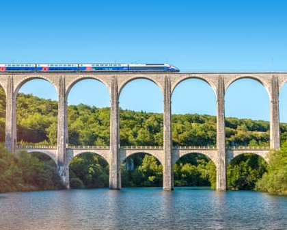 Child-free spaces on trains? This isn’t the family-friendly France I know | Helen Massy-Beresford