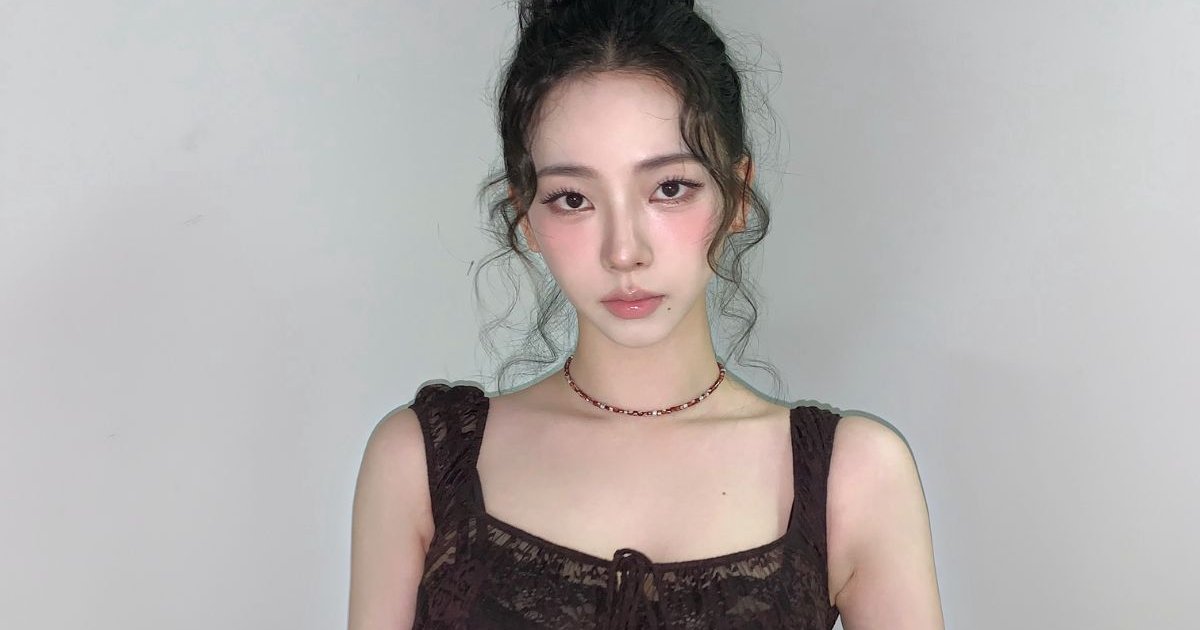 aespa's Karina Goes Viral After Fans Spot Her Unexpected ChatGPT Conversation in Summer Photo Dump [CHECK OUT]
