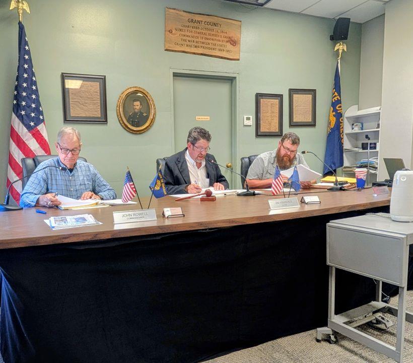 Grant County Court approves school officer, hears border move update