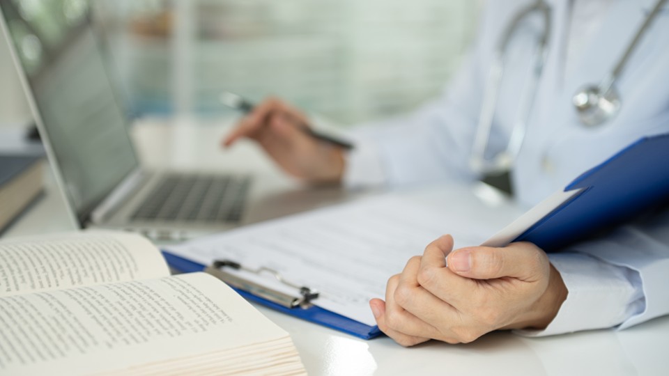 A practical route through regulatory uncertainty in clinical trials
