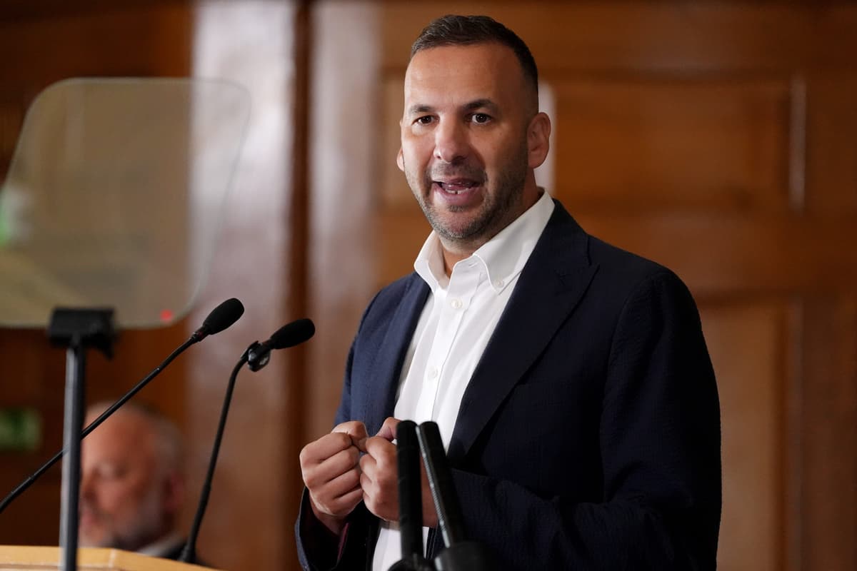 Zack Polanski calls for Prime Minister to force fossil fuel firms to cover costs of tackling wildfires