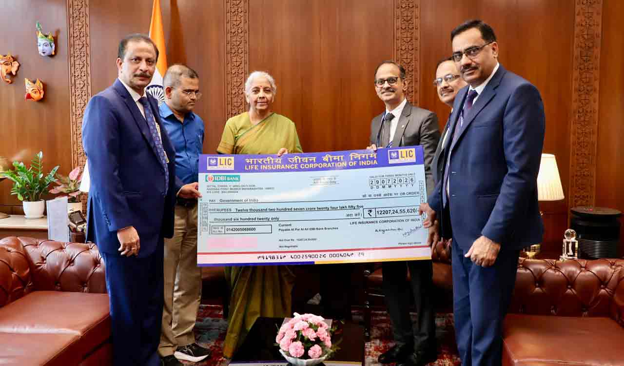 Finance Minister receives Rs 12,207 crore LIC dividend for FY 2025-26