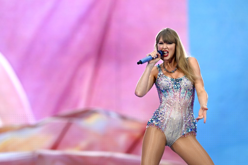 Taylor Swift To Be Inducted Into Nashville Songwriters Hall Of Fame
