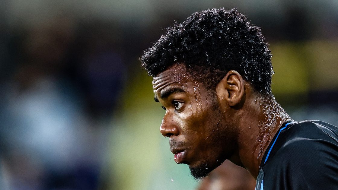 Eintracht Frankfurt sign Nigeria international midfielder Raphael Onyedika