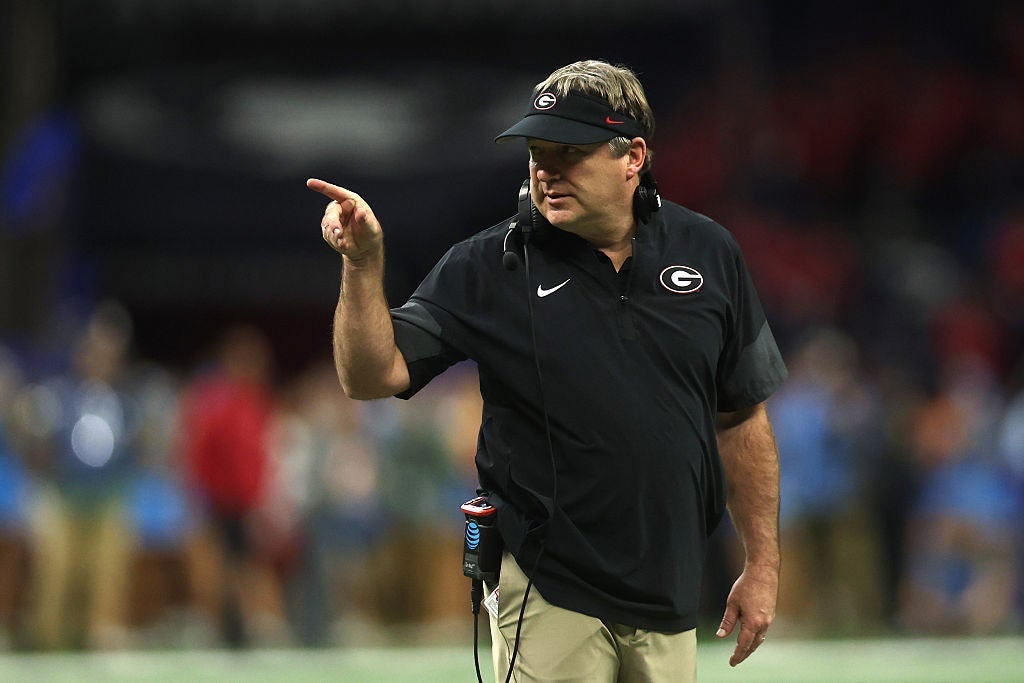 Georgia Bulldogs Begin Fall Camp With Focus on Defense
