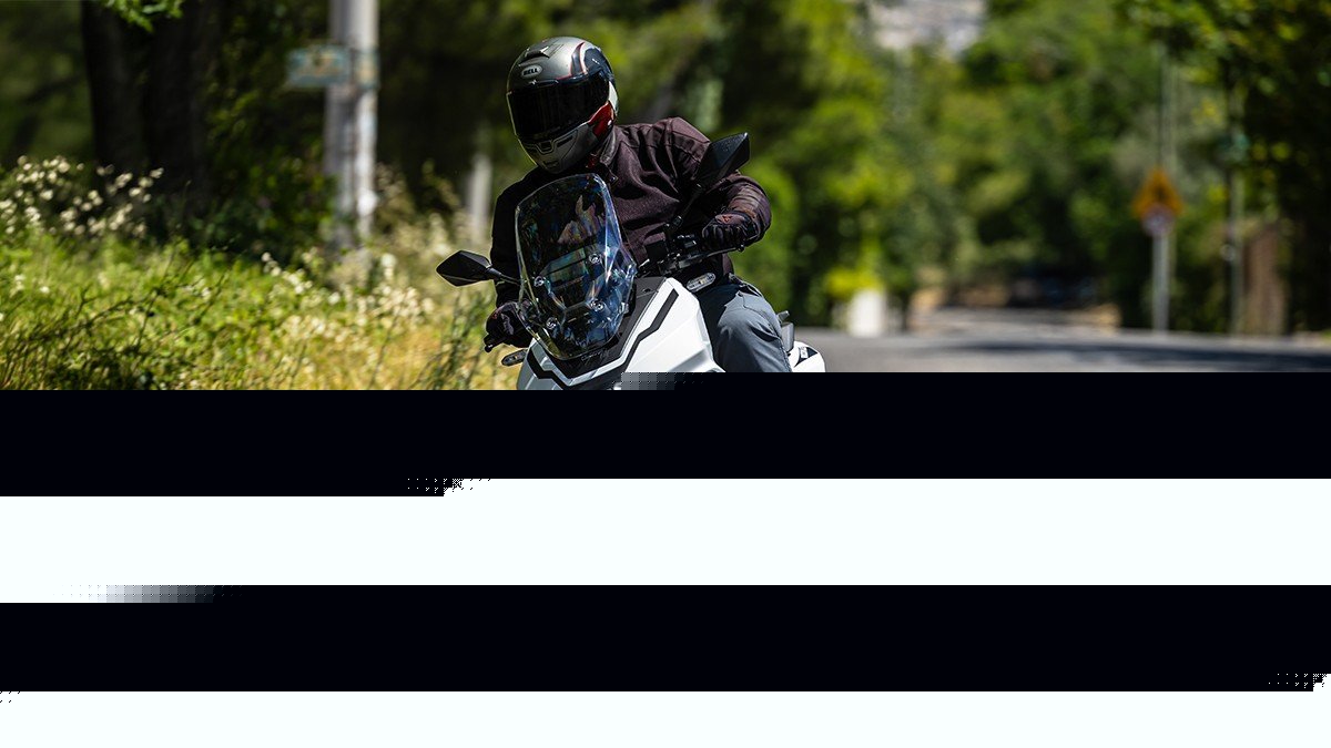 Δοκιμή της UM Motorcycles Rockville 300