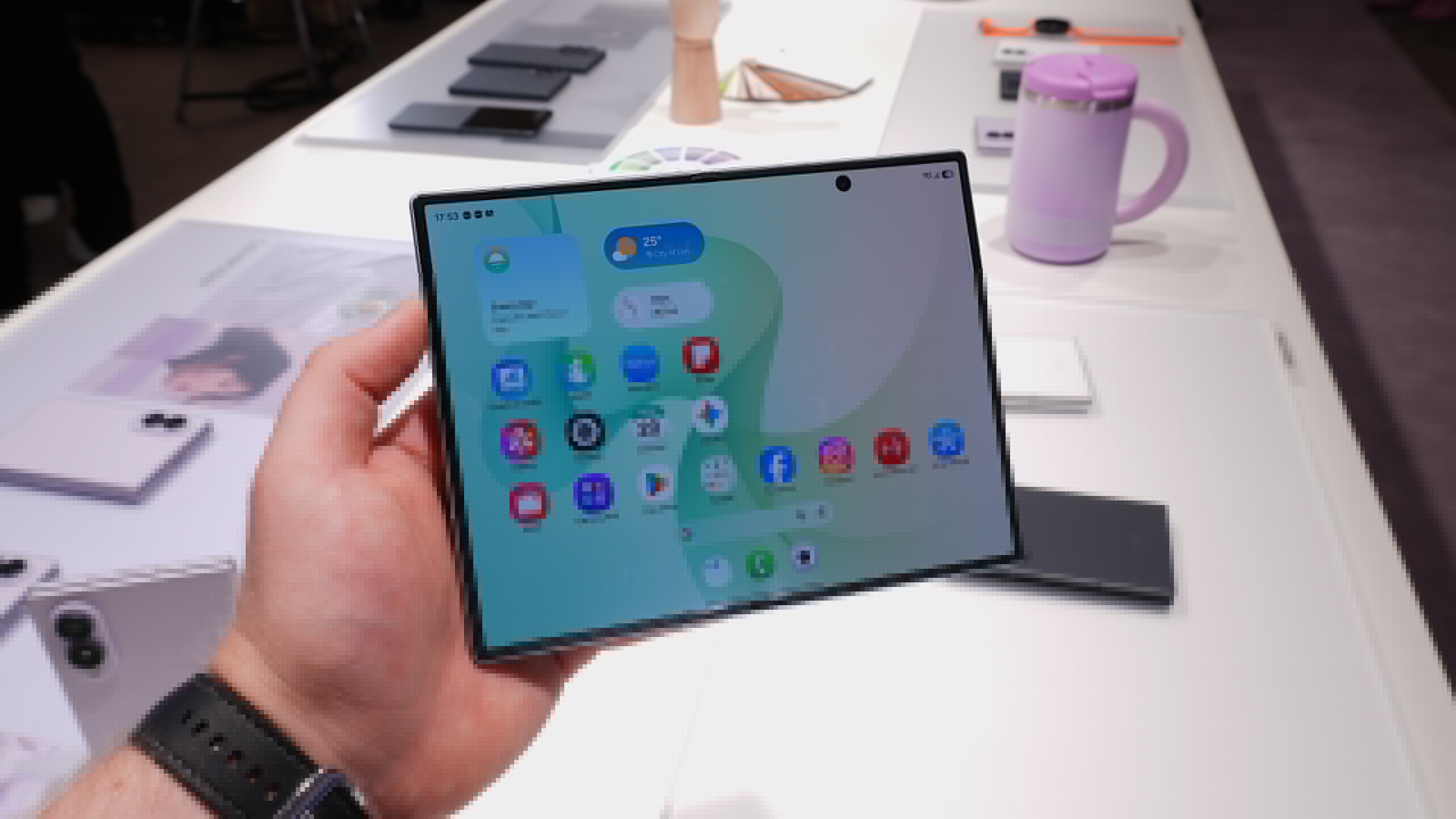 Samsung’s newest foldable phones use Google’s Gemini Nano 4 on-device AI model