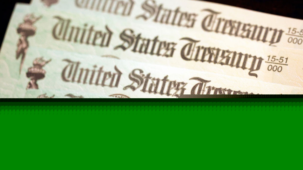 Social Security retirement age could jump as White House considers options