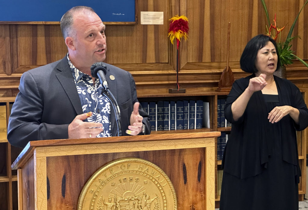 Governor Green Wants New Laws to Protect Immigrants