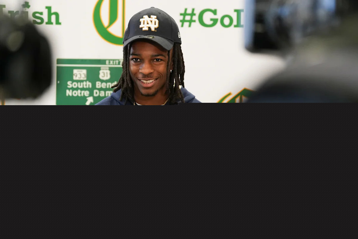Notre Dame loses Matty Augustine and Chaz Smith to practice injuries