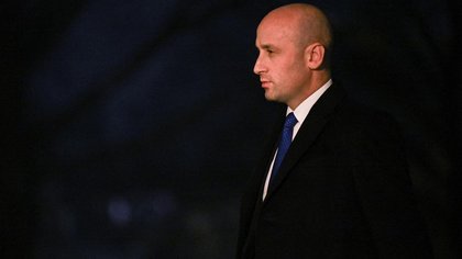 U.S. agents involved in fatal Minneapolis shooting placed on leave