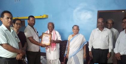 Veteran Educator Golap Borthakur Honoured on Teachers' Day