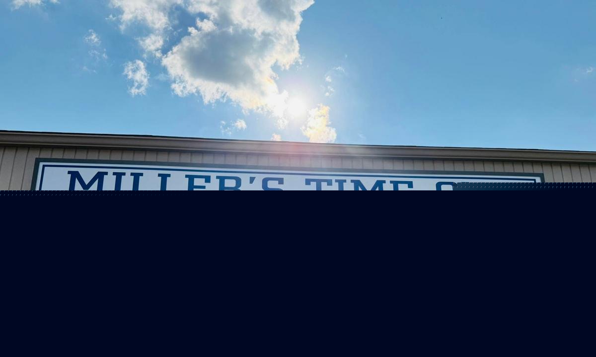 A New Small Town Bar & Restaurant Has Opened in Washington County