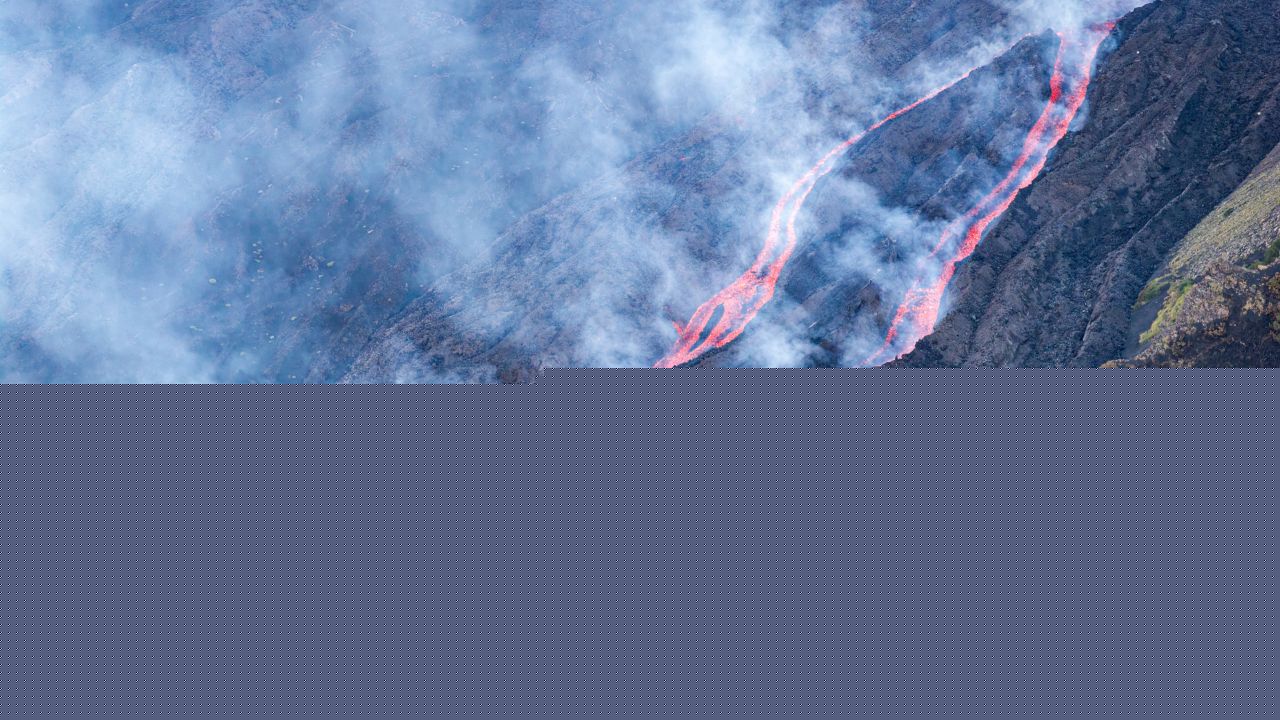 Aeroportul din Catania rămâne închis din cauza erupției vulcanului Etna. Avertismentul MAE pentru românii din Sicilia