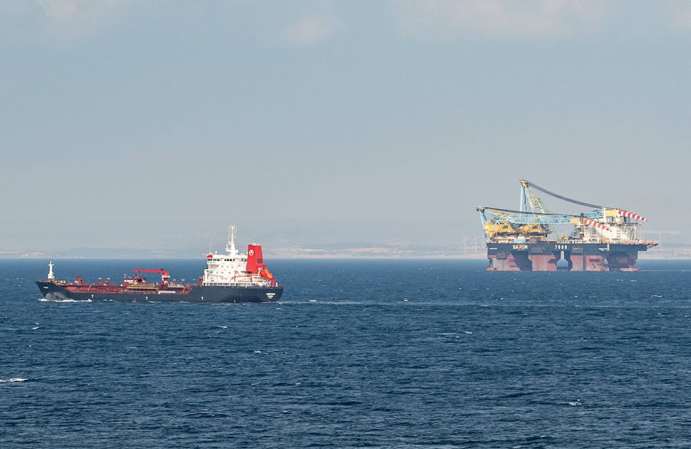 Sanktionswirkung schwindet: Billiges Russland-Öl lockt westliche Tanker zurück