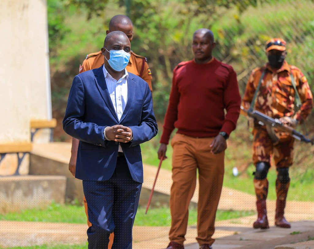 Kkooti egobye okusaba kw’okweyimirirwa kwa Muwanga Kivumbi