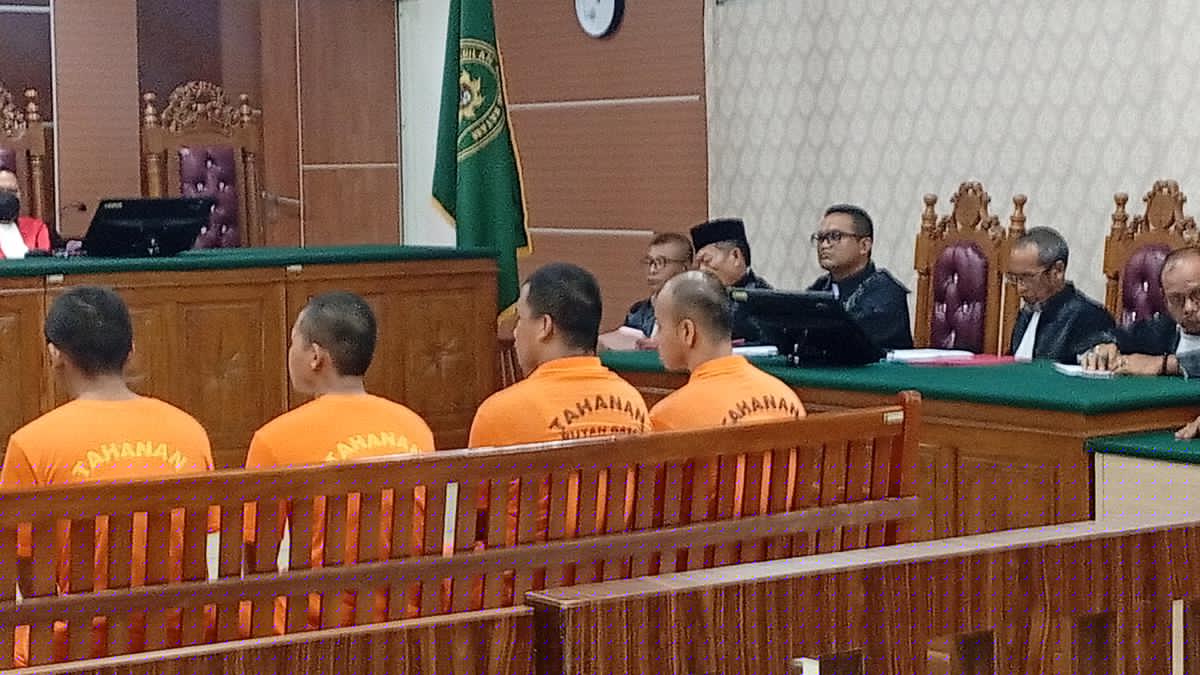 Sidang Polisi Senior Aniaya Junior hingga Tewas Berakhir Ricuh