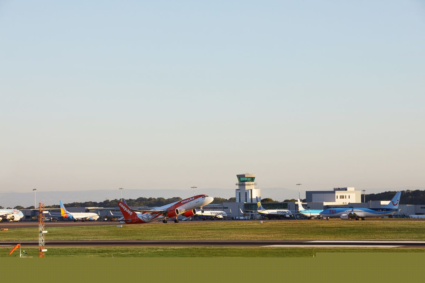 Bristol Airport hit by weekend flight disruptions