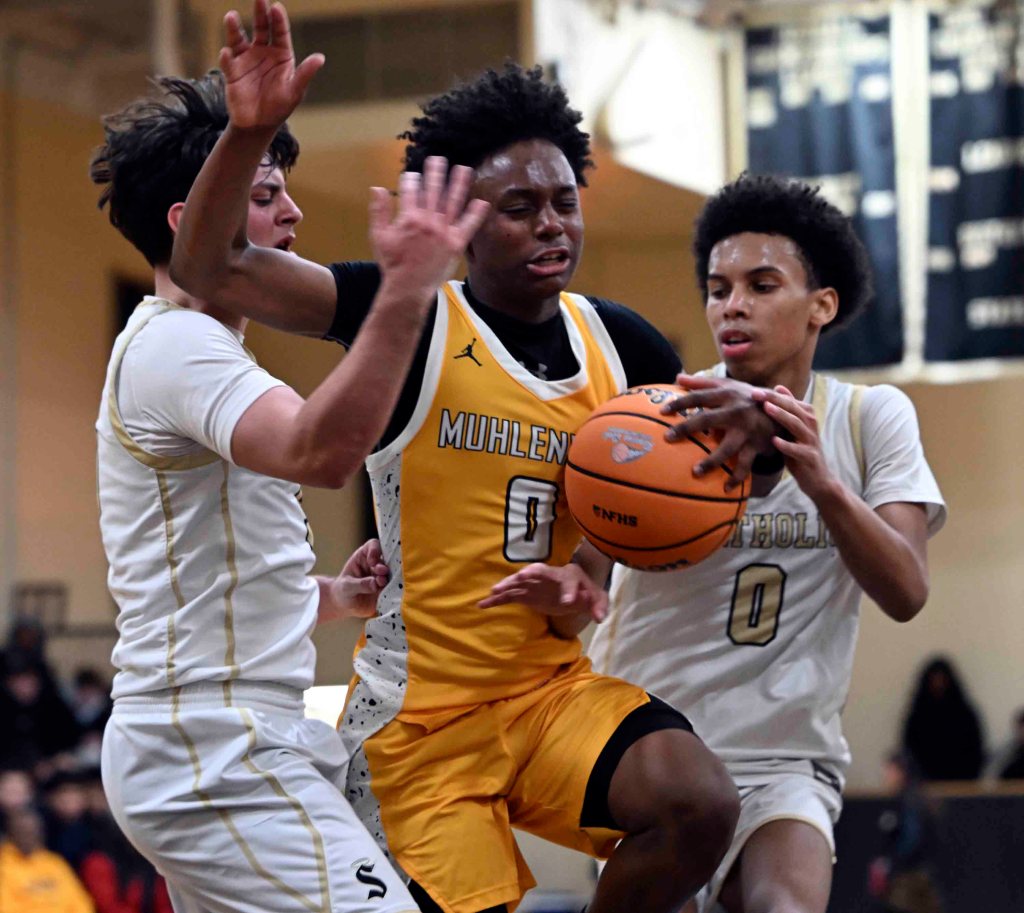 Berks boys basketball: Berks Catholic rallies to beat Muhlenberg in overtime
