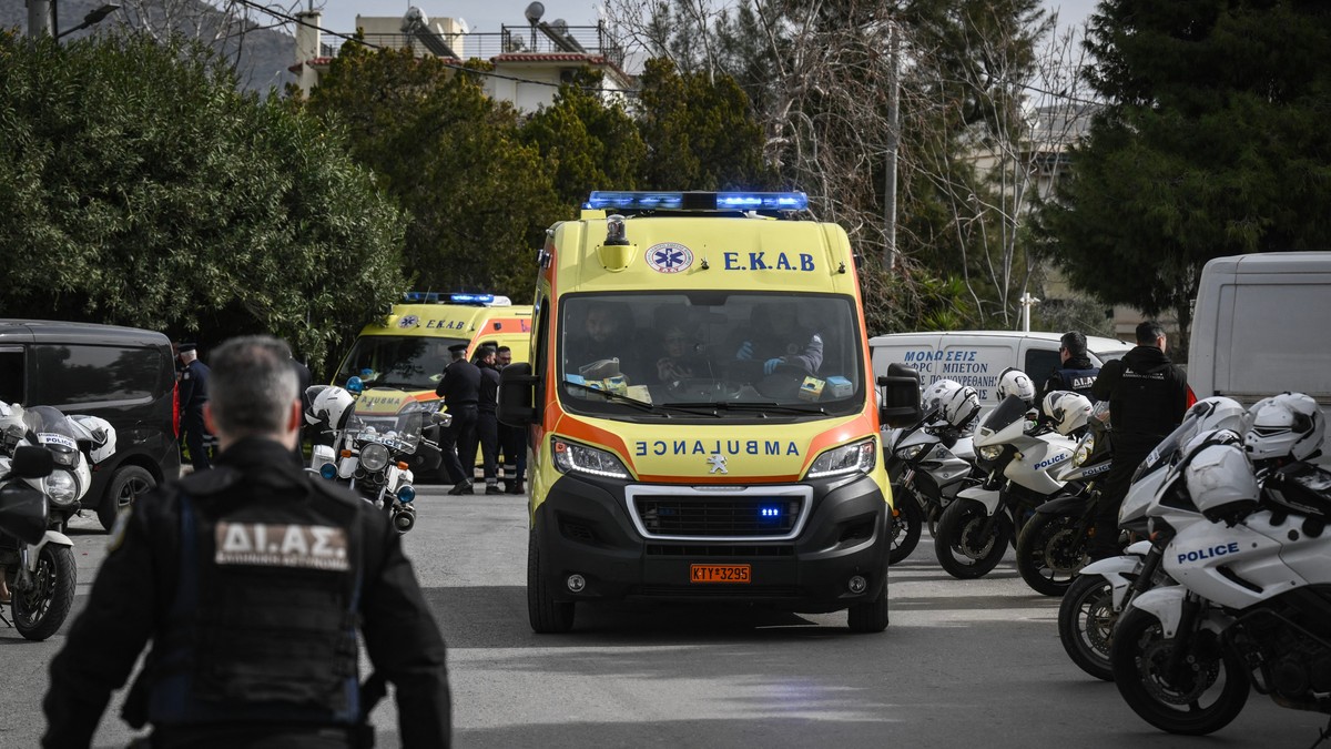 HOROR U GRČKOJ Otac video da beba ne diše, u panici je ODVEO KOD VETERINARA: Doktori oživljavali dete 40 MINUTA, NIJE MU BILO SPASA