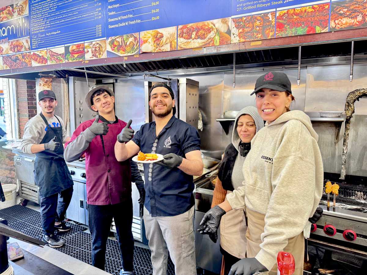 Cold weather, hot wings: Bay Ridge heats up winter with Wing Wars