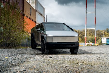 Tesla: Take Profits Before The Correction, Sales Trends Are Worsening (Downgrade)