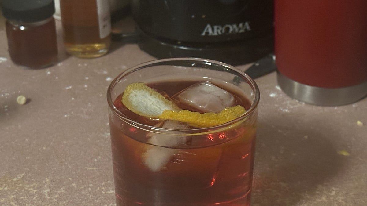 Welcome To Wonkette Happy Hour, With This Week's Cocktail, The Garage Sale!