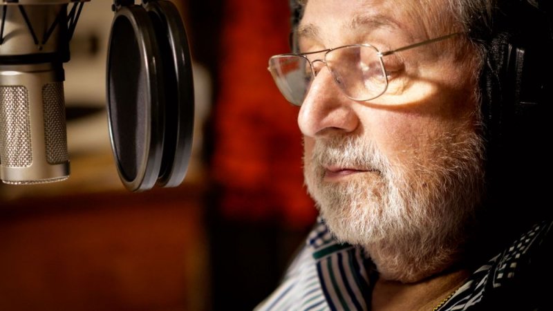 Francesco Guccini: su Rai1 in onda lo speciale “In ricordo di… Francesco Guccini”. A Pavana anche Zuppi ai funerali privati