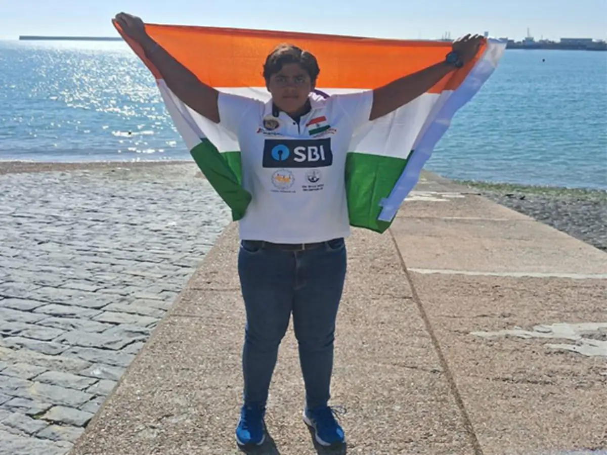 Jiya Rai Becomes First Female Para-Swimmer To Conquer Catalina Channel