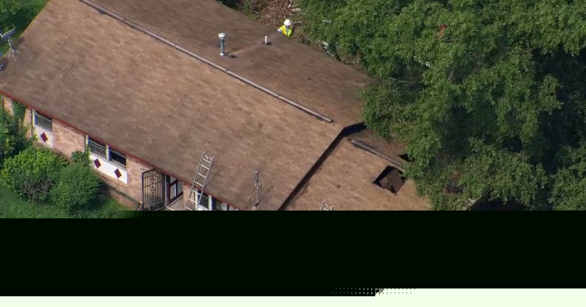 1 person killed in Durham house fire