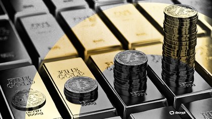 Bitcoin Flat at $88K Despite Dollar’s 12-Month Slump, Gold’s New High