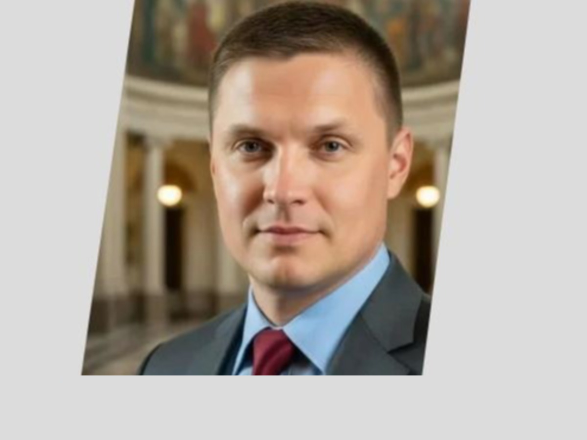 Ross narrowly defeats Secker in Missouri House District 161 primary