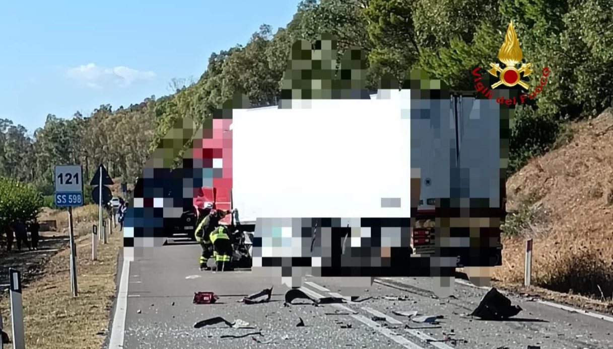 Grave incidente nel Materano, quattro morti e sei feriti in uno scontro tra un'auto e un camion