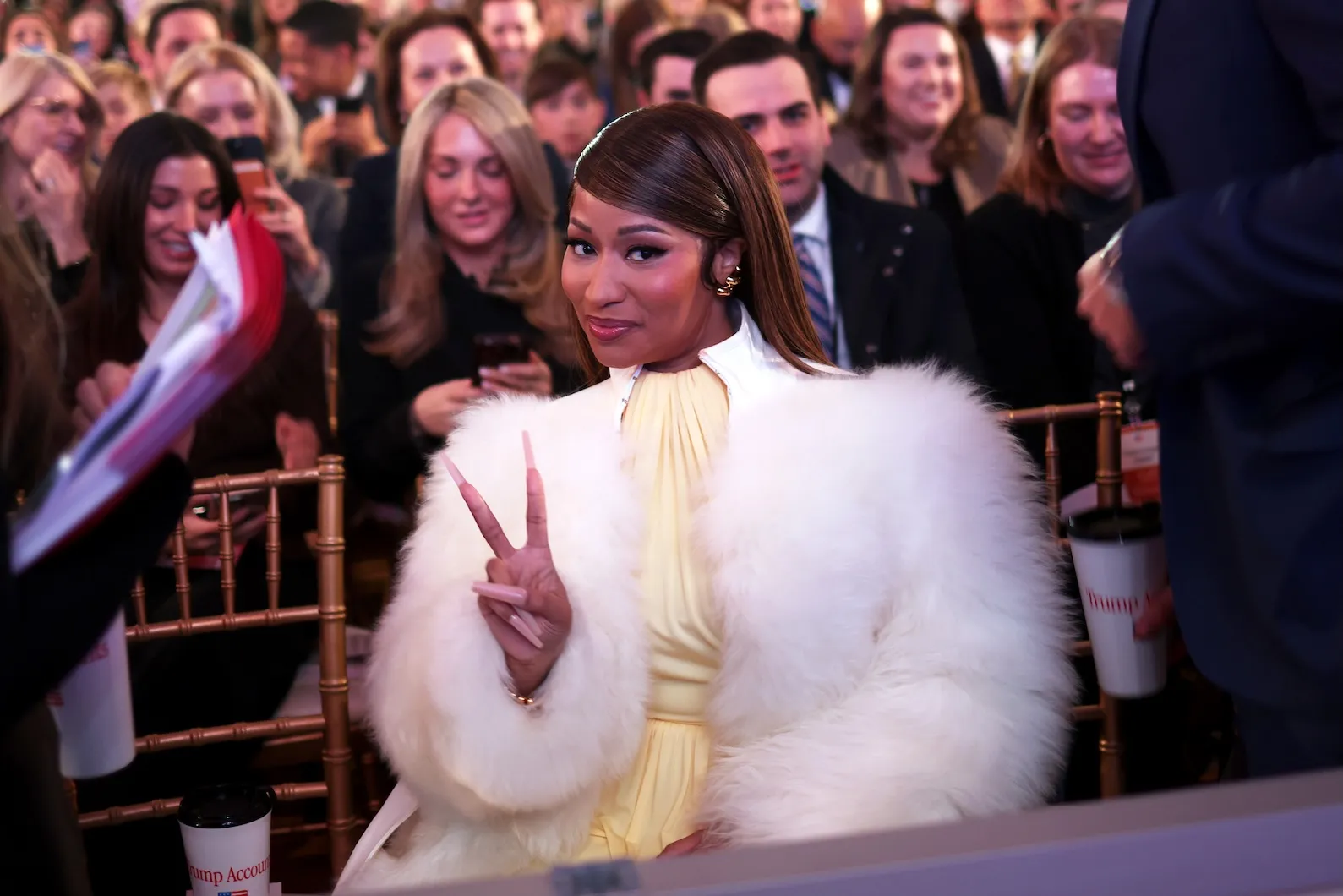 Nicki Minaj Granted CITIZENSHIP w. New Trump Gold Card … Is This Really LEGAL? (Analysis)