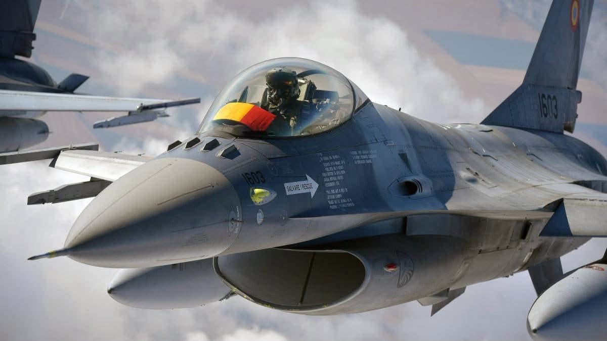 VIDEO Primele declarații ale pilotului român de F-16 care a doborât două drone. „N-am știut pentru ce decolăm”