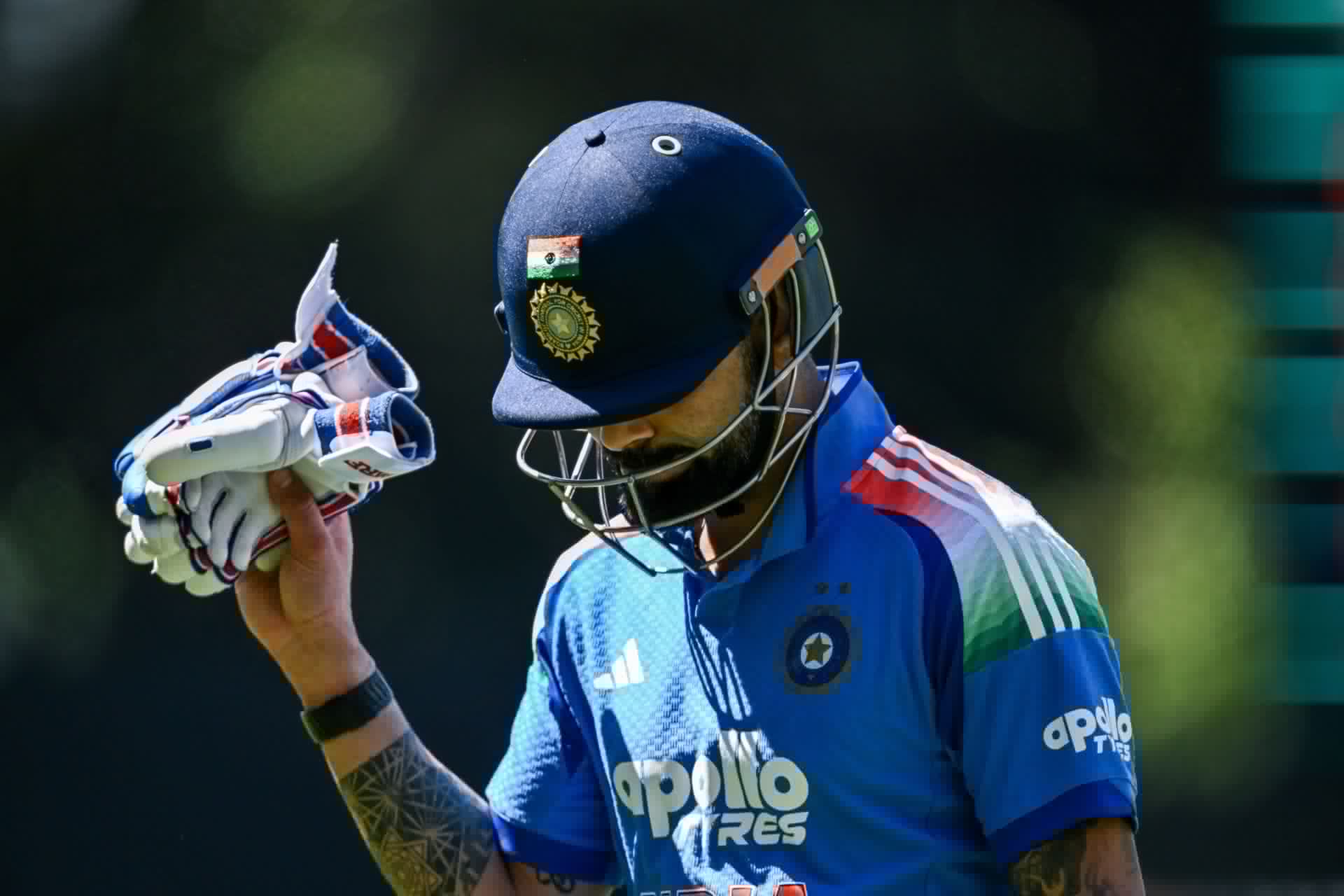 "Virat Kohli won't announce retirement" - Former batter's huge claim after India star acknowledges Adelaide crowd during AUS vs IND 2025 2nd ODI