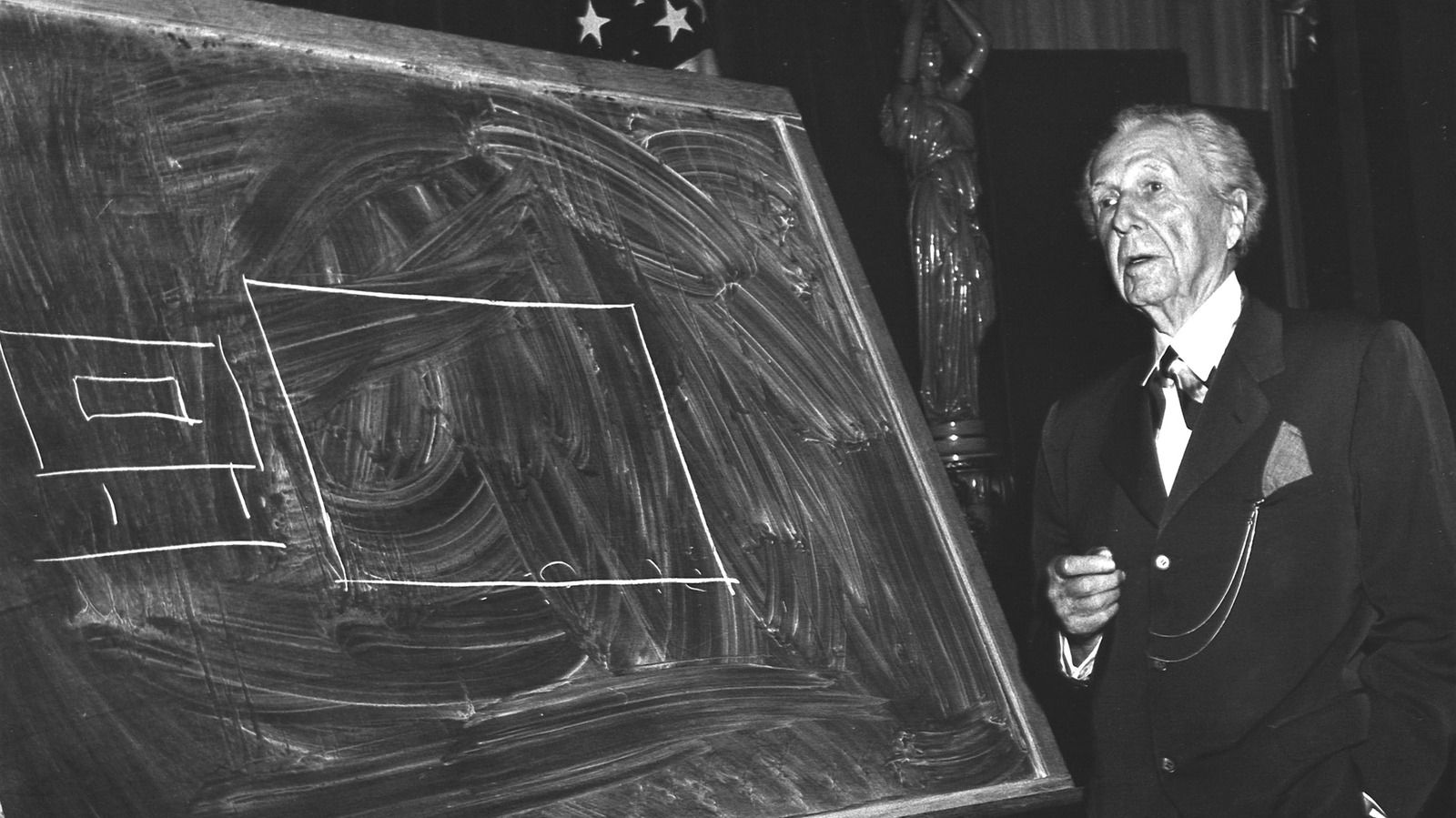 The Frank Lloyd Wright Home Design Technique That Americans Still Rely On Today