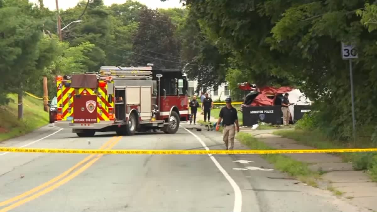 Teen driver dead in Abington stolen SUV crash, passengers seriously hurt