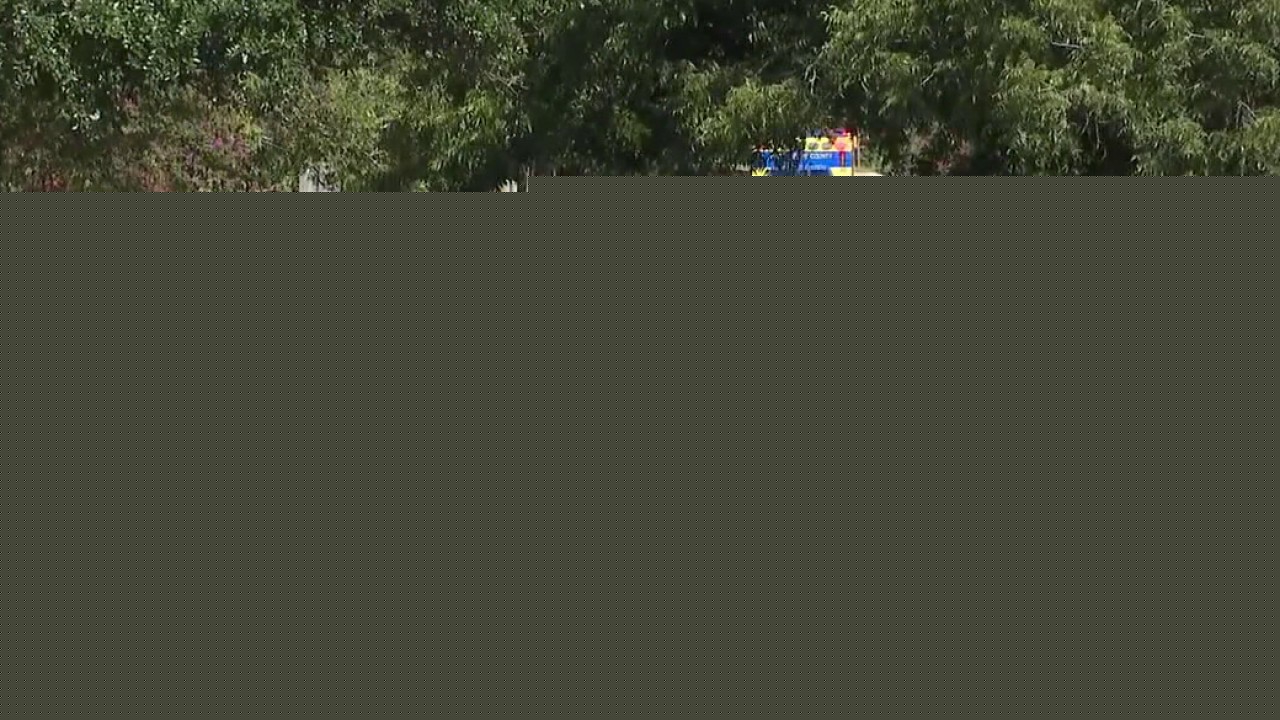 SWAT responds to barricaded suspect