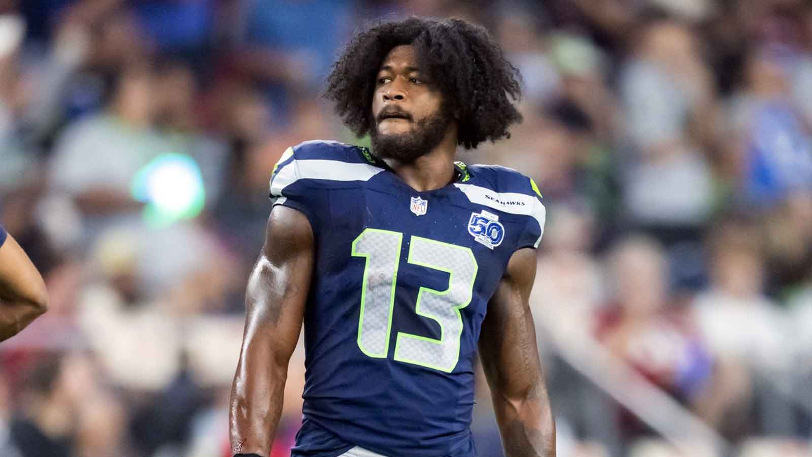 Seahawks’ Charles Cross downgraded, Ernest Jones IV upgraded on injury report