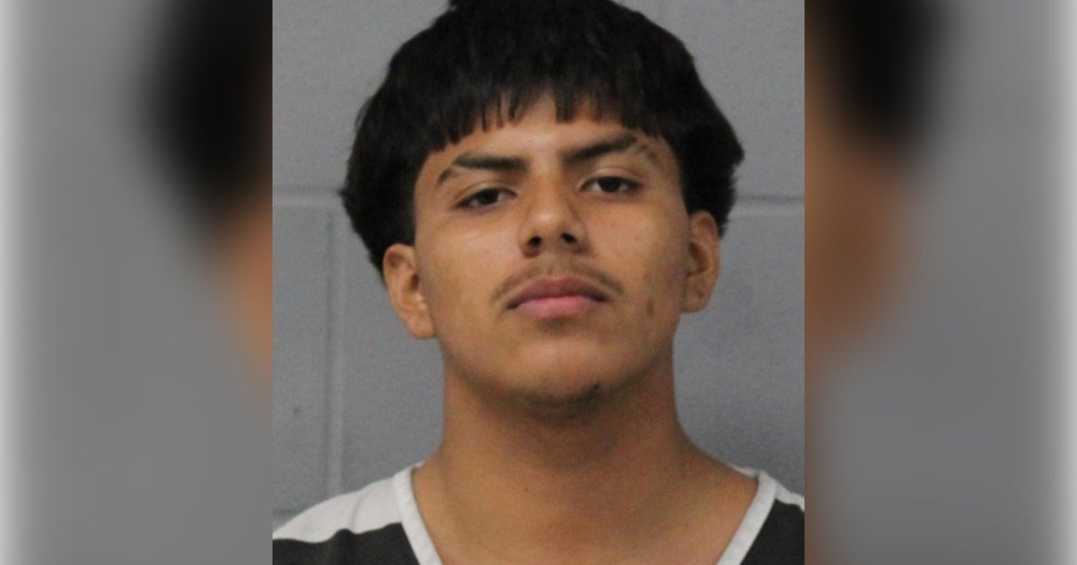 2 teens arrested, 3 handguns seized after downtown parking garage shooting