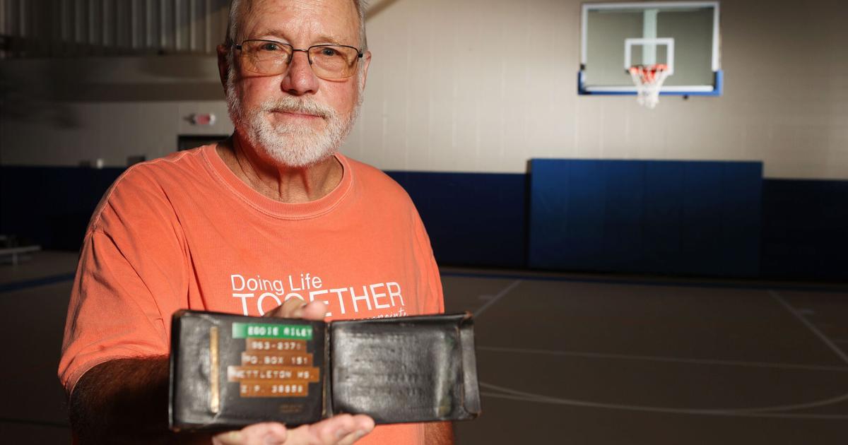 After 50 years, stolen wallet returns to owner