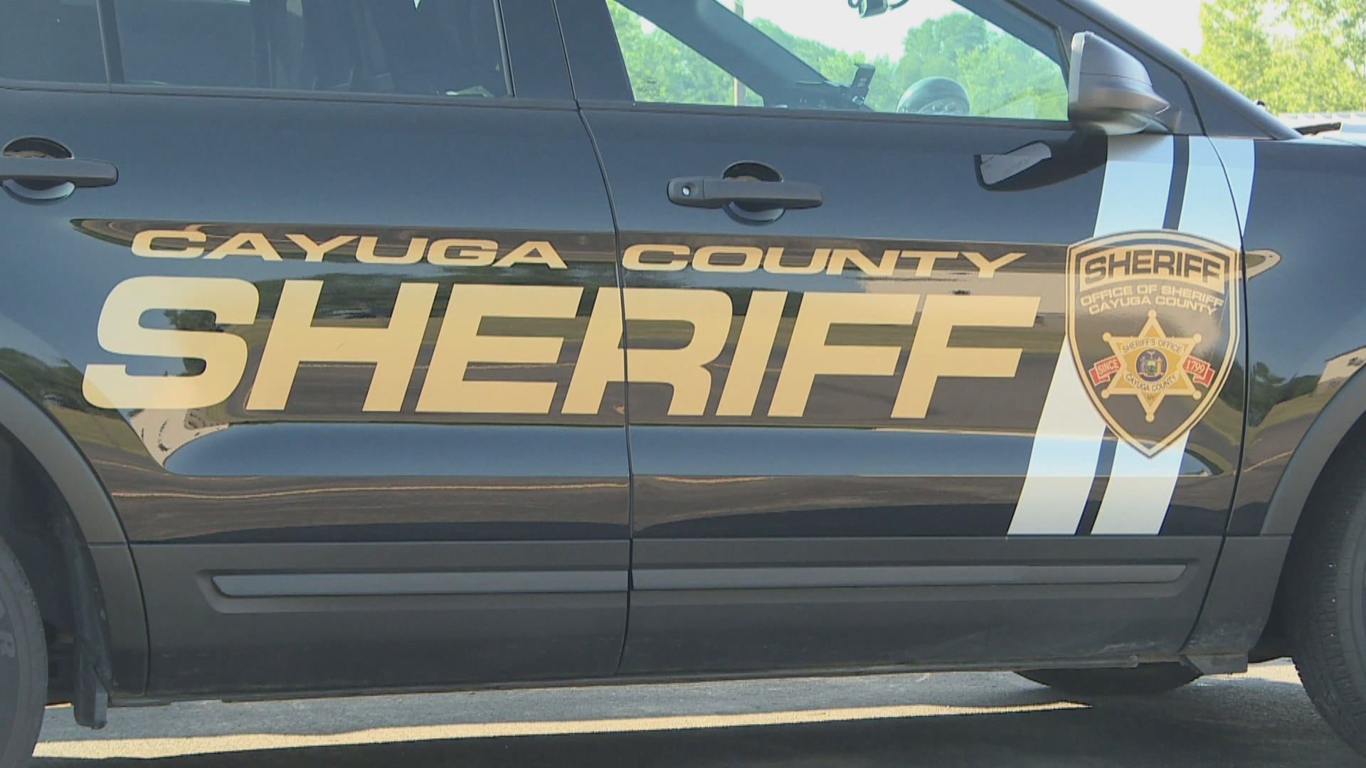 One dead in Cayuga County crash involving tractor-trailer