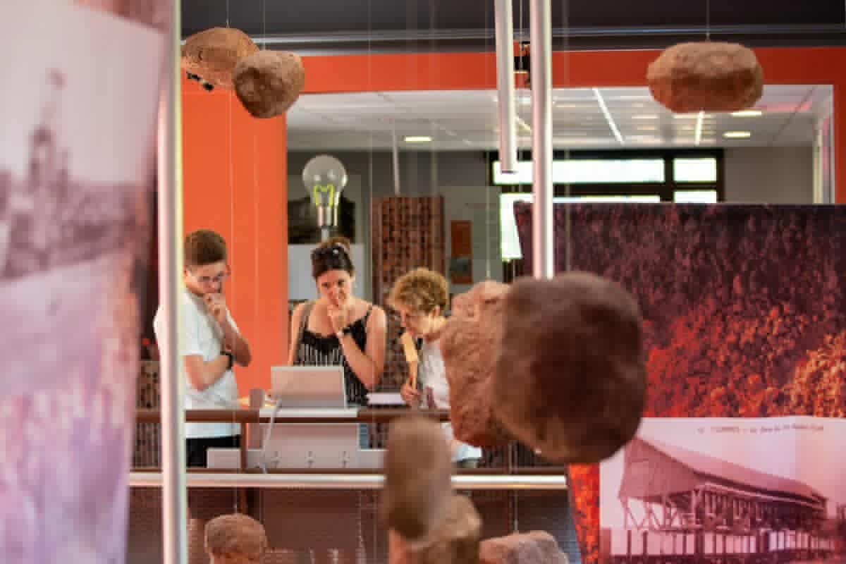 Énigmes, affaire intemporelle, mineurs perdus : les joueurs mènent l’enquête au musée des Gueules rouges de Tourves