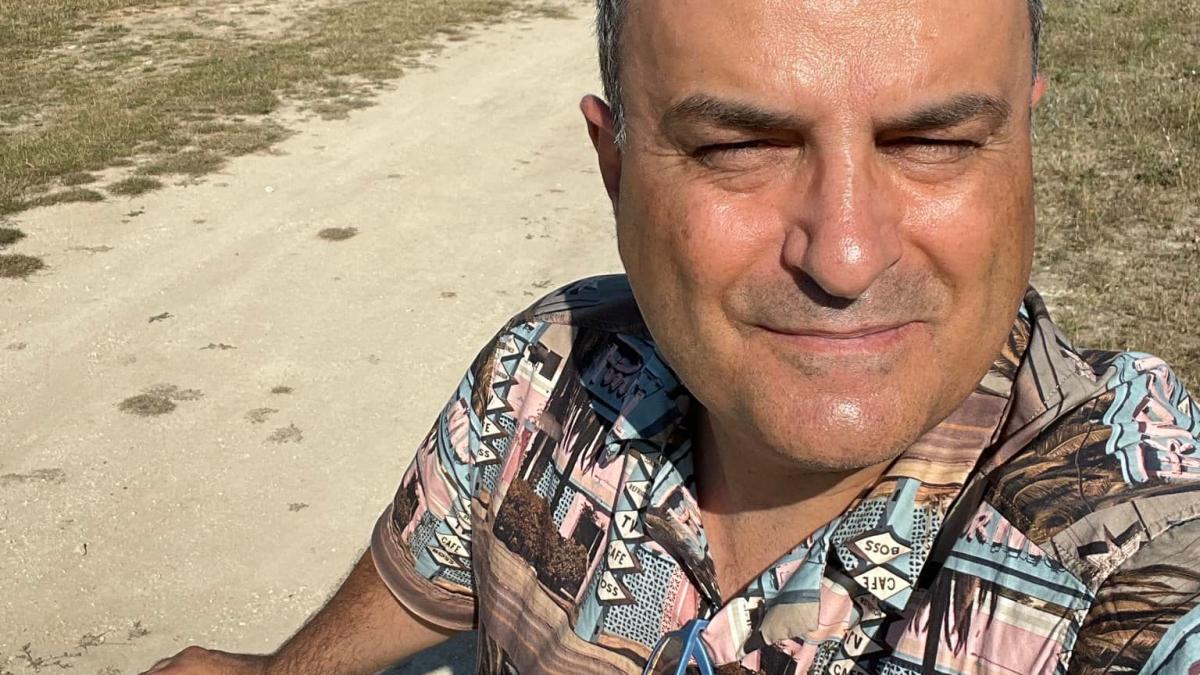 Lucian Mîndruță, surprins de nivelul de „hate” după ce a anunțat că nu a mai pus mașina la spălat și a oprit aerul condiționat „pentru ca România să treacă peste criză”